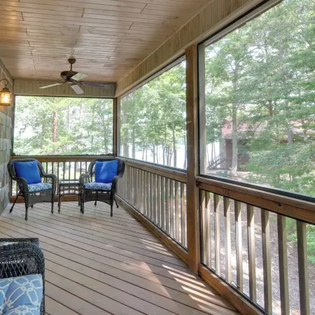 Mountain View Cabin on Lake Blue Ridge: Hot Tub!