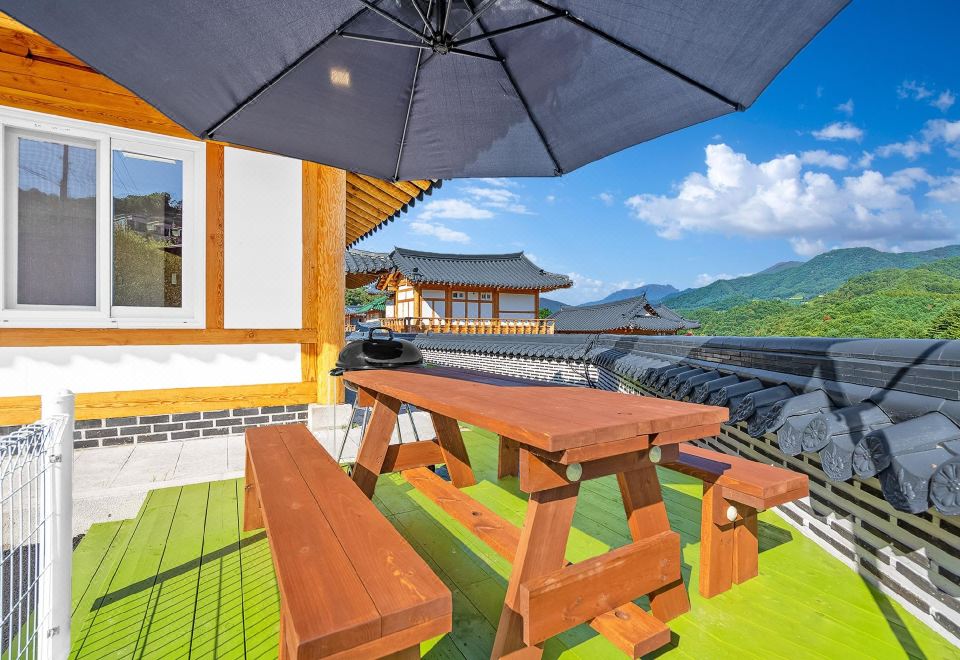 운악채한옥마을