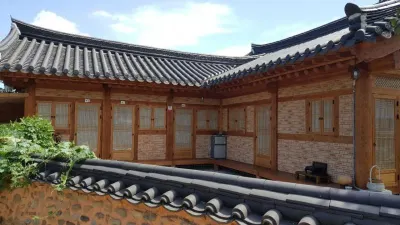 Sancheong Yes Daum Hanok Stay Pension Hotels near Mokmyeon Sibae Yuji