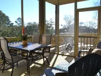 Outdoor living at its best with new construction, pet friendly and water views Hotels in Cedar Point