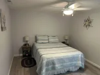 Month to Month Cottage Rental Located Near Lancaster 33 by-Pass & FMC Hospital.