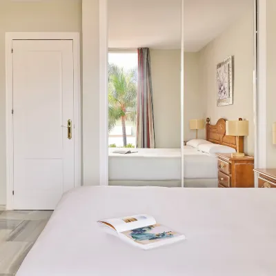Ona Campanario Hoteles cerca de Golf Cabopino