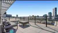 Luxury Penthouse with Astonishing Bay and City Views Hotels in South Melbourne