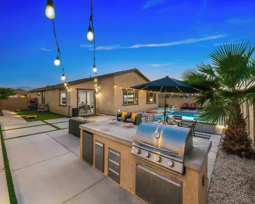 New Pool+Spa+Games+Large BBQ+Designer+Beautiful コーチェラのホテル