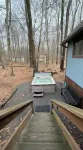 PearTree Chalet, Lake, Hot Tub, Gas & Wood FirePits