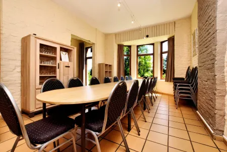 Cozy Cottage in Durbuy with Garden