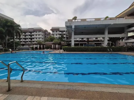 Jewel's Homey Place -2br in a Resort-like Condo