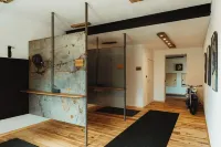 Spacious apartment for 6 people in the middle of the south of Swabia with a large outdoor area Hotels in Zell im Wiesental