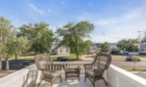 Walk to Belmar Beach, Sleeps the whole family 萊克科莫酒店