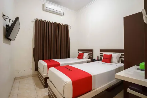 RedDoorz at Andalas Asri فنادق في North Teluk Betung