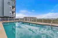 Oceanfront 2 Bd, 2.5 BTH in Surfside!