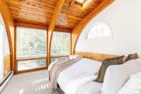 White Cap Cabin-Dog Friendly Chalet in N. Conway!