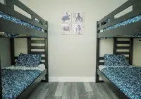 Private Beach Access, Hot Tub, Great Location, Golf Cart Onsite!