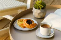 Hilton Garden Inn Ocean City Oceanfront - Breakfast