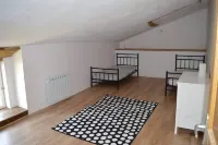 L'Escapade, Tramonzac فنادق في Bonnes