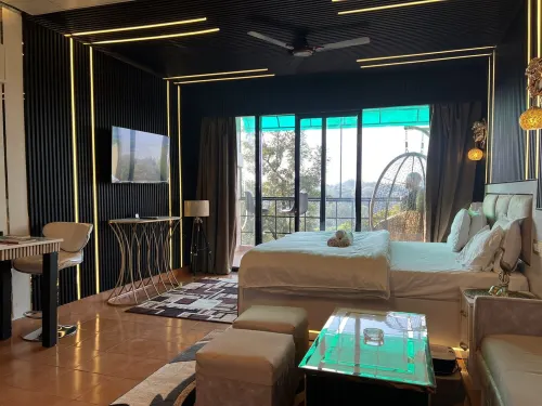 Private Luxury Suite Lake View