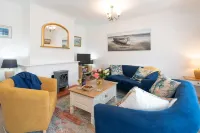 Lovely Two Bedroom Bungalow In Bembridge Isle of Wight Close To Village, Beaches Hotel a Bembridge