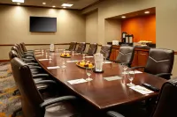 DoubleTree by Hilton Detroit - Dearborn