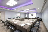 Gem Langham Court Hotel - WiFi
