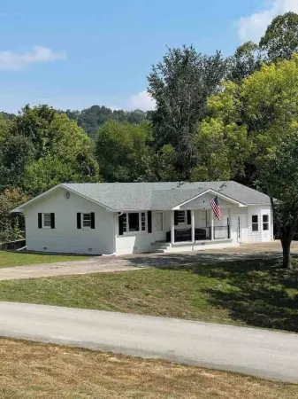 Nolin Lake Waterfront Home