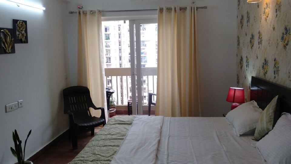 Entire 3 bedroom apartment with WiFI, air condition, attached multiple balconies