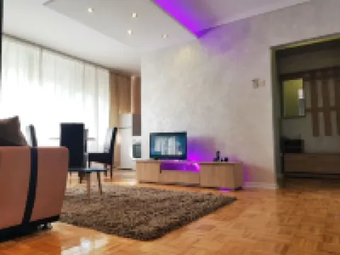 Apartment Milos 東部新薩拉熱窩酒店