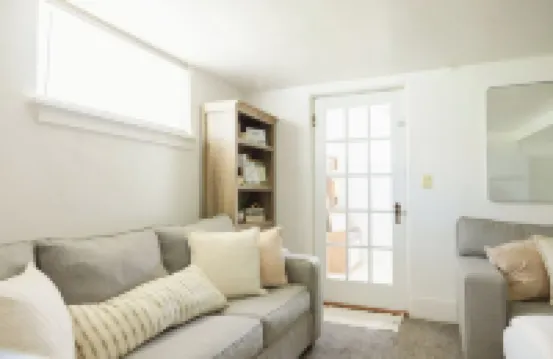 Our Little Villa! Near Freeway, ISU, & Hospital!