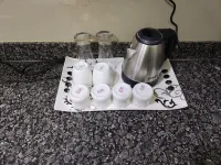 Emeralds – Modern, Spacious 2 BHK Flat with AC & WiFi ~ Near Lake & Golf Course