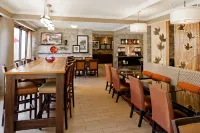 Hampton Inn Atlanta-Northlake Các khách sạn ở DeKalb County