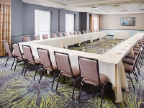 ヒルトン ガーデン イン アルバニー エアポート コロニーのホテル