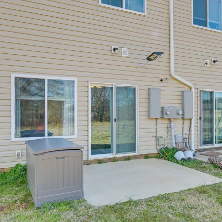 6 Mi to PNC Music Pavilion: Concord Townhome