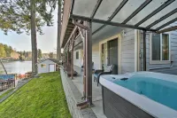 'The Peacock House' - Waterfront Home w/ Hot Tub! - balcony
