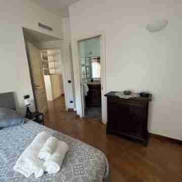 Elegant Apartment in Naples, Posillipo, with reserved parking space Rooms