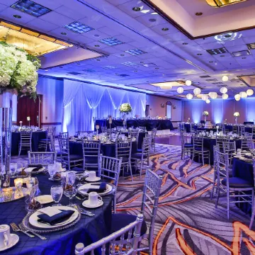 DoubleTree by Hilton Hotel Chicago - Alsip