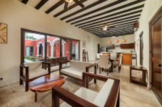 3-bedroom villa in charming Tesoco with AC, WiFi. Relax and unwind