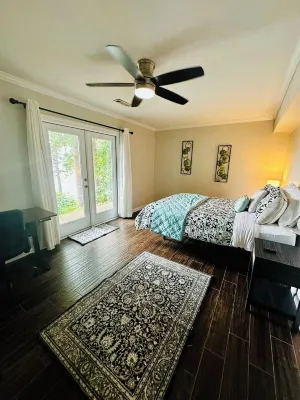 Tranquil 3 Bed / 2.5 Bath Lake House – Relax, Unwind & Enjoy