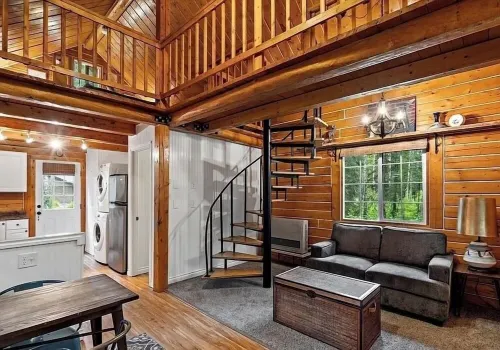 Cozy 2-loft cabin in enchanting Biglake with WiFi, and lake access close by Hotels in Big Lake