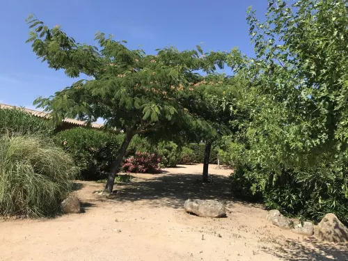 Mini villa in a dream location 1.5km from the beach with air conditioning