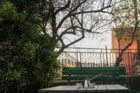 NANAs House- Entire Old House with private Yard