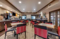 Comfort Inn & Suites Geneva- West Chicago فنادق في Saint Charles