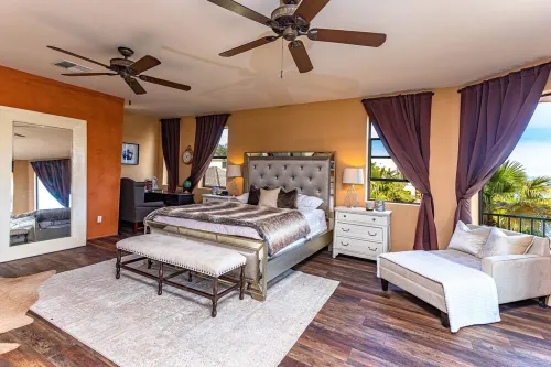 Beautiful Waterfront Villa with loading dock! Hotel a Needles