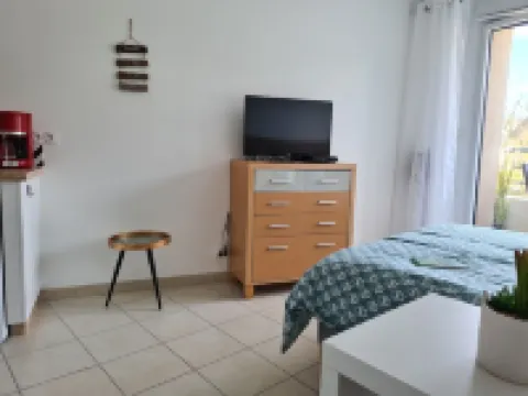 Studio ideally located between beach and town center