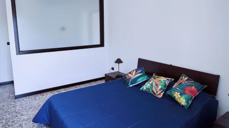 Strelitzia Home Отели рядом с достопримечательностью «Piazza Vittorio Emanuele II»