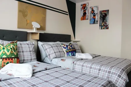 Juniper Apartment - 2 Bedroom Отели в г. Хаверинг