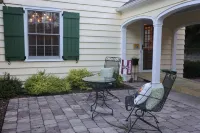 Charming 4-bedroom bungalow, ideal for gameday, & celebrating in Starkville, MS!