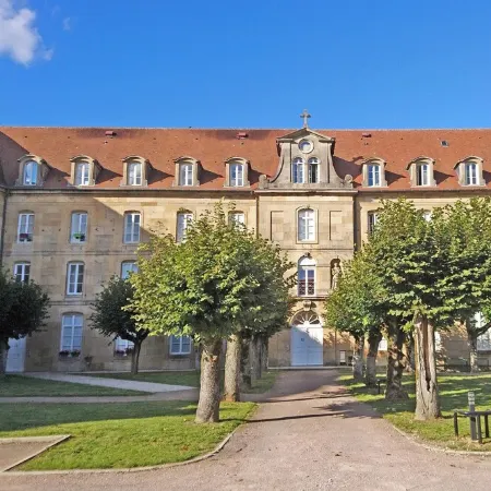 Charming apartment in the heart of the Cité