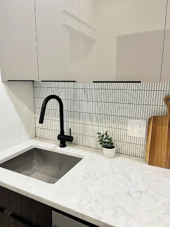 Modern Luxury Apartment in City Отели в г. Куинси