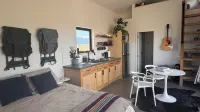 Serene cabin 3 with AC in charming Paradise valley with stunning views - Wifi