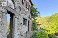 Residential church in a villa with pool and panoramic views in Tuscany Hotels in Pescia