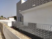 Appartement Indépendant Dans Villa , Vivre L'afrique de L'interieur en Sécurité! Hotels in 